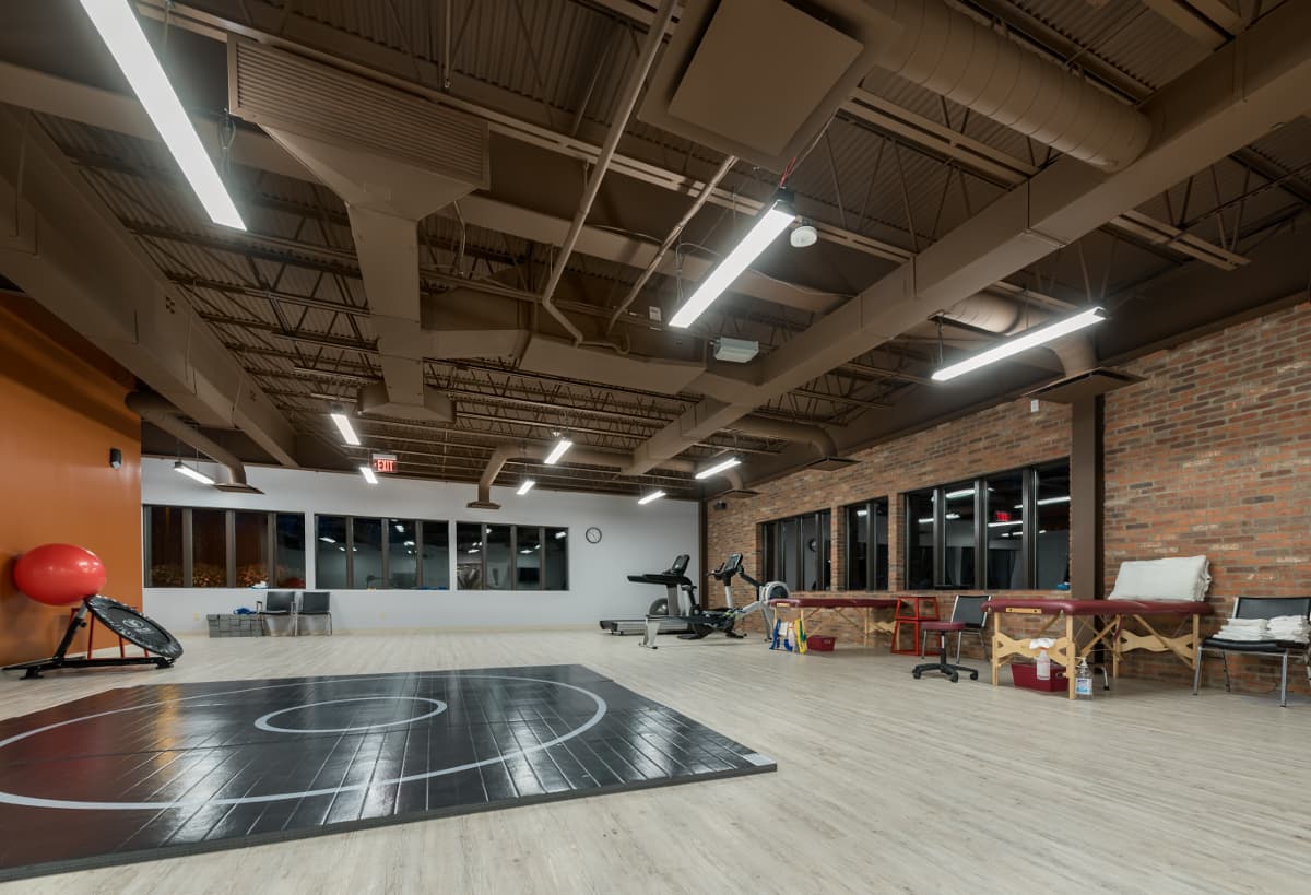 Open daylit rehabilitation gym
