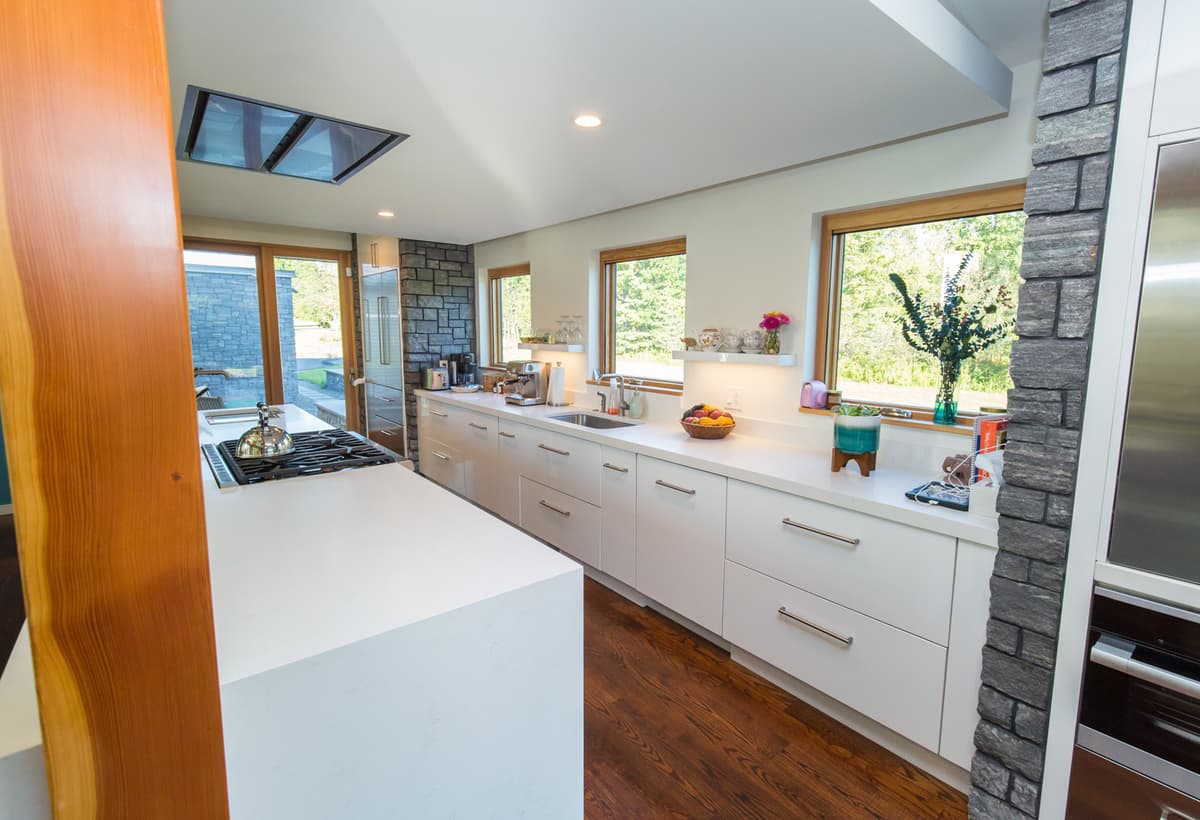 Kitchen Design That Works: An Architect's Guide to Renovating the Heart of the Home